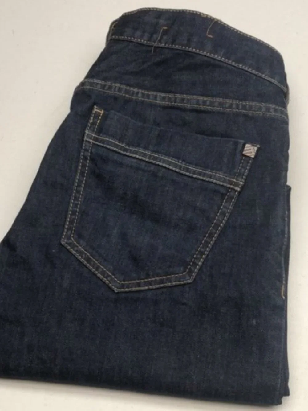 LIKE NEW BRODY SLIM STRAIGHT JEANS 29x32 🦋